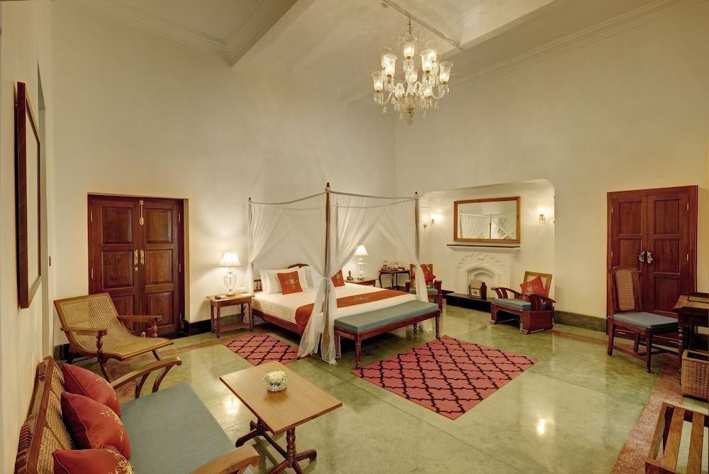 Saraca Hotel Lucknow Exteriör bild