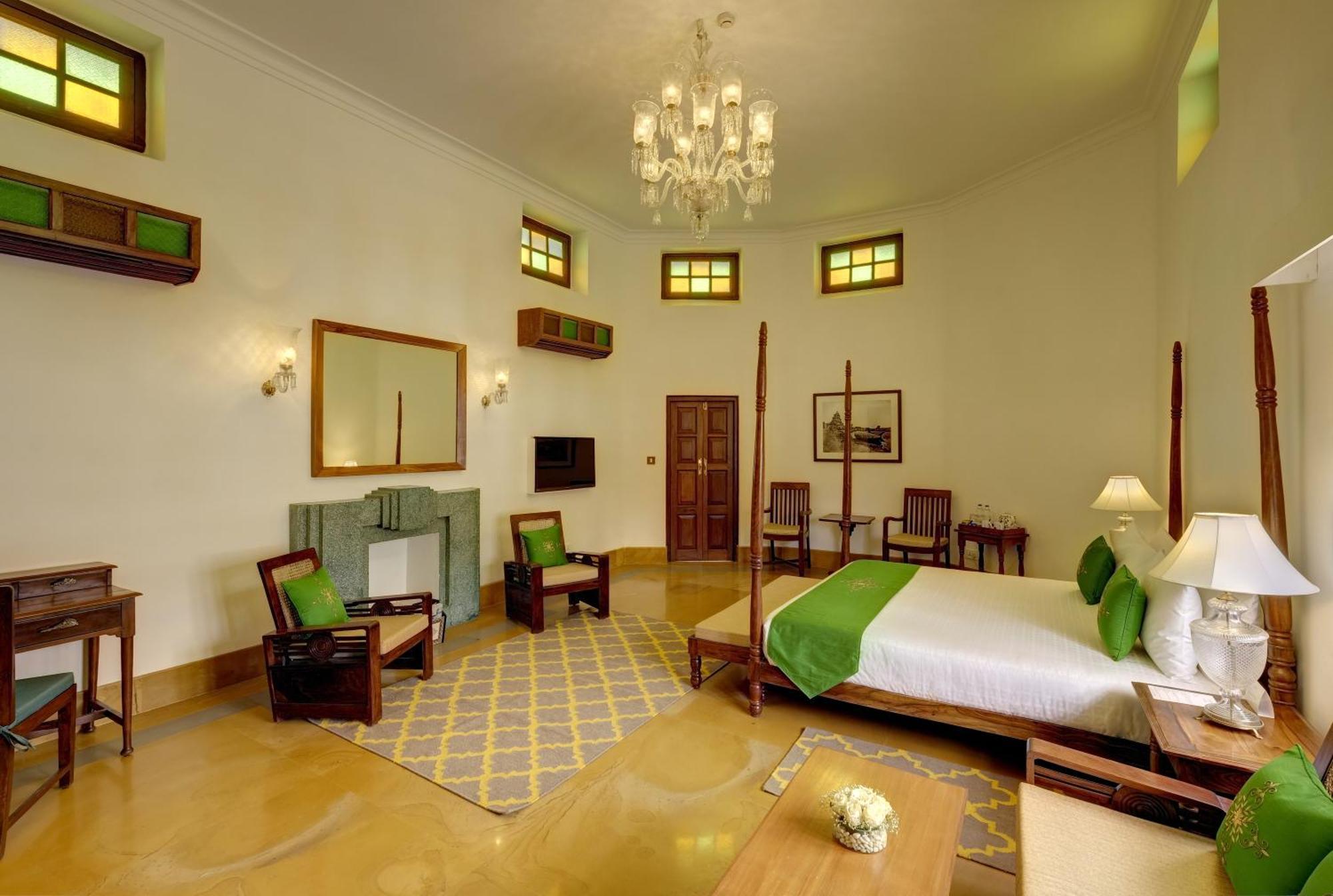 Saraca Hotel Lucknow Exteriör bild