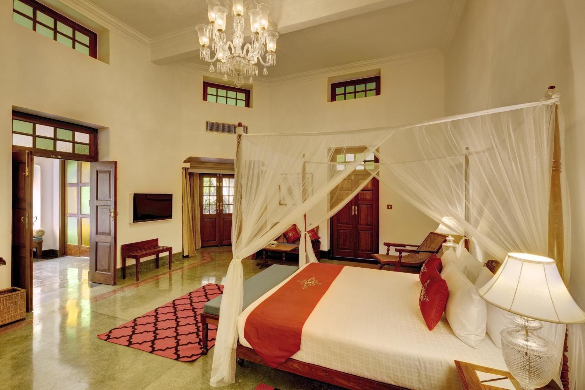 Saraca Hotel Lucknow Exteriör bild