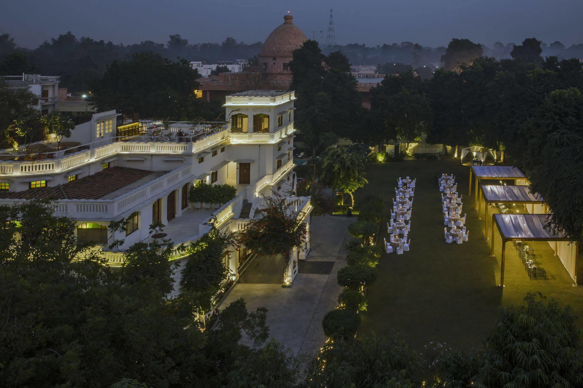 Saraca Hotel Lucknow Exteriör bild